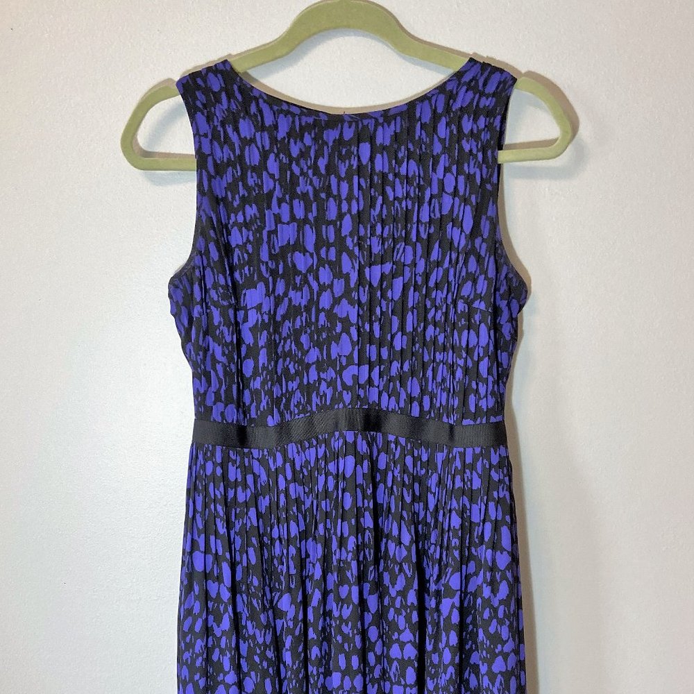 Loft sleeveless dress, size 4